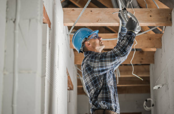Best Affordable Emergency Electrician  in Shorewood, WI