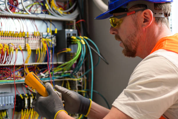 Best Emergency Electrical Repair  in Shorewood, WI